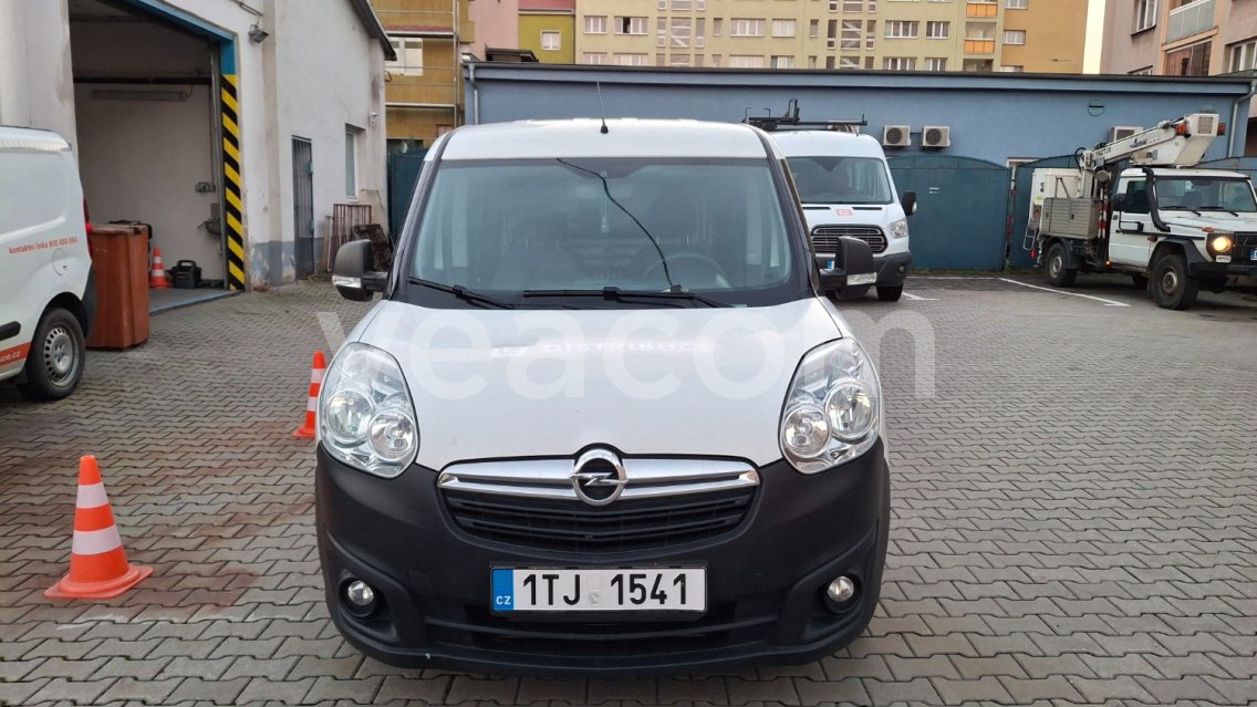 Online auction: OPEL  COMBO VAN