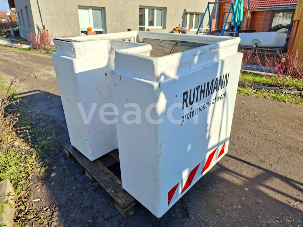 Інтернет-аукціон:  LAMINÁTOVÝ KOŠ Z PRACOVNÍ PLOŠINY ANTON RUTHMANN T130B