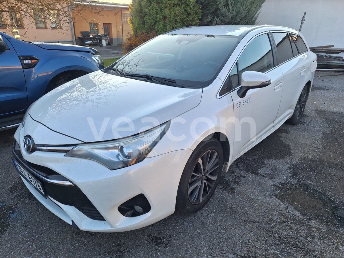 Online auction: TOYOTA  AVENSIS