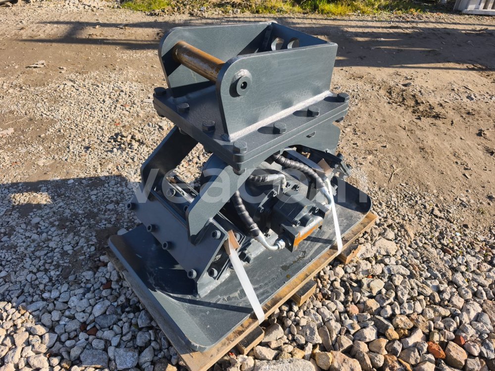 Online auction:  HYDRAULICKÁ VIBRAČNÍ DESKA PRO BAGRY (4-9T)