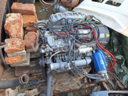 Online auction:  VECTOR 1950 MT