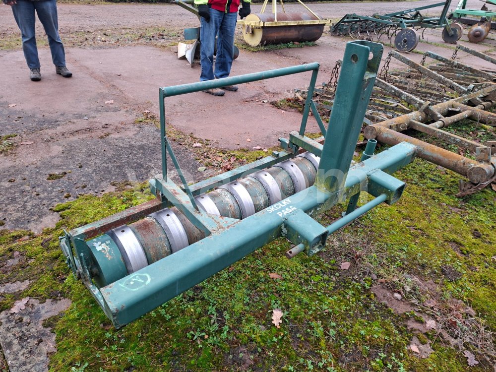 Online auction:  NESENÝ 7-MI ŘÁDKOVÝ DRÁŽKOVAČ