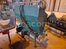 Online auction:   NESENÝ ZASYPÁVAČ SEMEN STROMKŮ ZUN 7