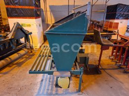 Online auction:   NESENÝ ZASYPÁVAČ SEMEN STROMKŮ ZUN 7