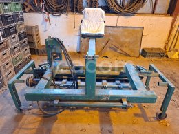 Online auction:   NESENÝ 7-MI ŘÁDKOVÝ SECÍ STROJ NA VĚTŠÍ SEMENA