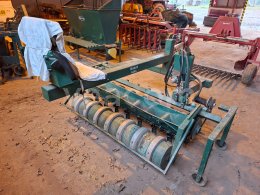 Online auction:   NESENÝ 7-MI ŘÁDKOVÝ SECÍ STROJ NA VĚTŠÍ SEMENA