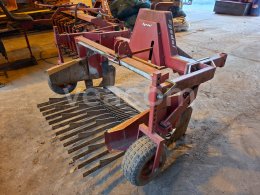 Online auction:   POLONESENÝ VIBRAČNÍ VYORÁVAČ SAZENIC EGEDAL