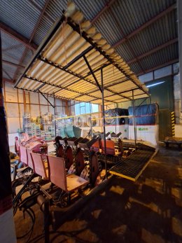 Online auction:   VLEČENÝ ŠKOLKOVACÍ STROJ STÁTNÍ PODNIK TECHNICKÉHO ROZVOJE OLOMOUC