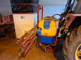 Online auction:   NESENÝ POSTŘIKOVAČ JAR-MET TRA 400