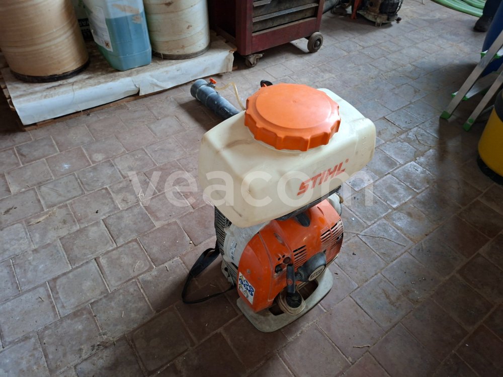 Online auction:  RUČNÍ MOTOROVÝ POSTŘIKOVAČ STIHL SR 430
