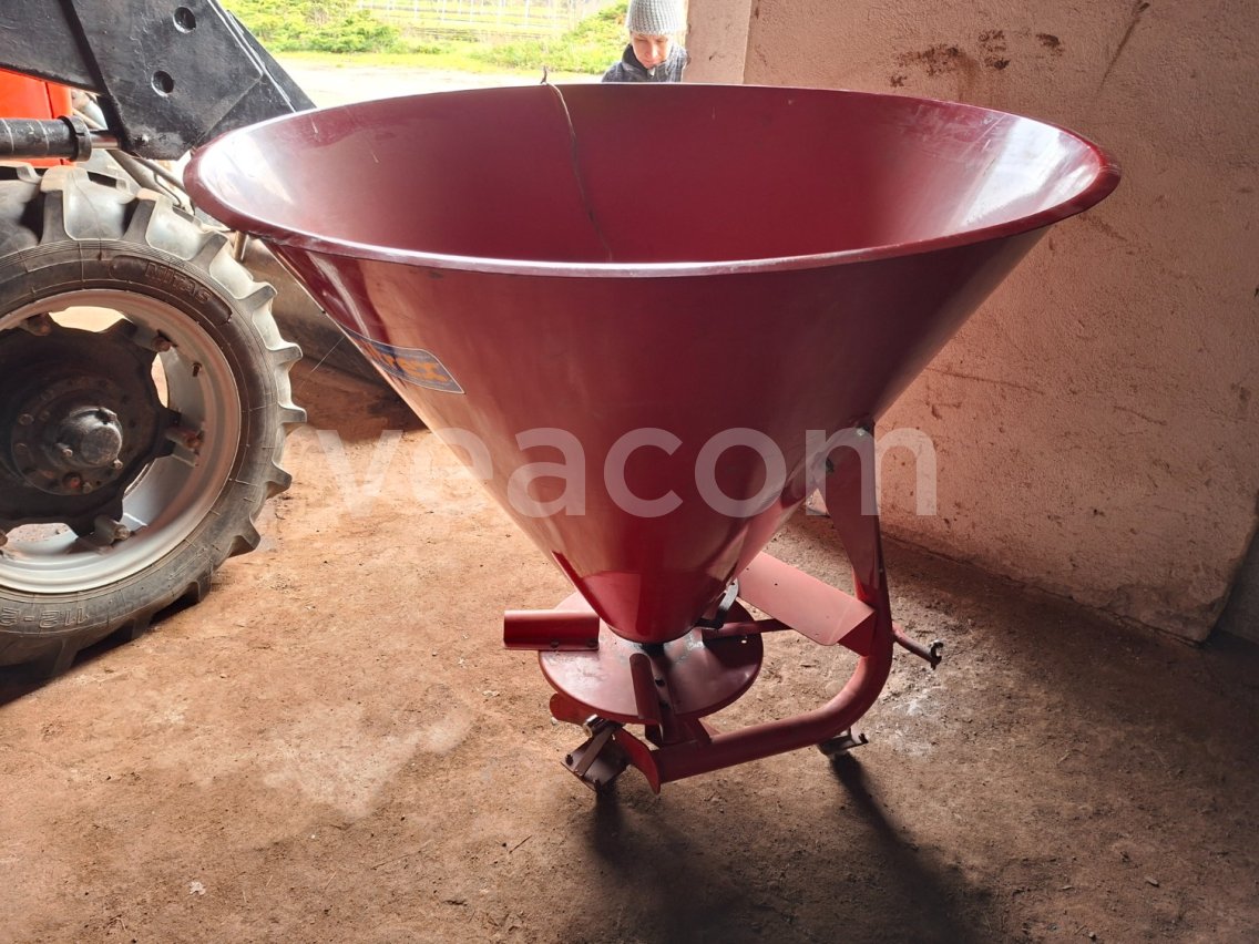 Online auction:   NESENÉ ROZMETADLO HNOJIV SITREX 500