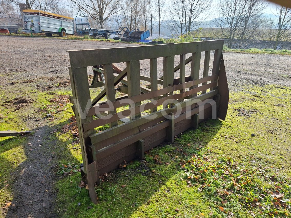 Online aukce:   ROZHRNOVACÍ RADLICE