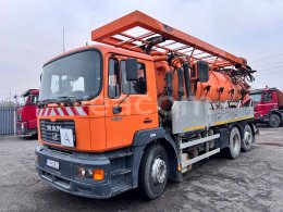 Online aukce: MAN  26.364 FNLC/L 6X2 + KROLL 12M3