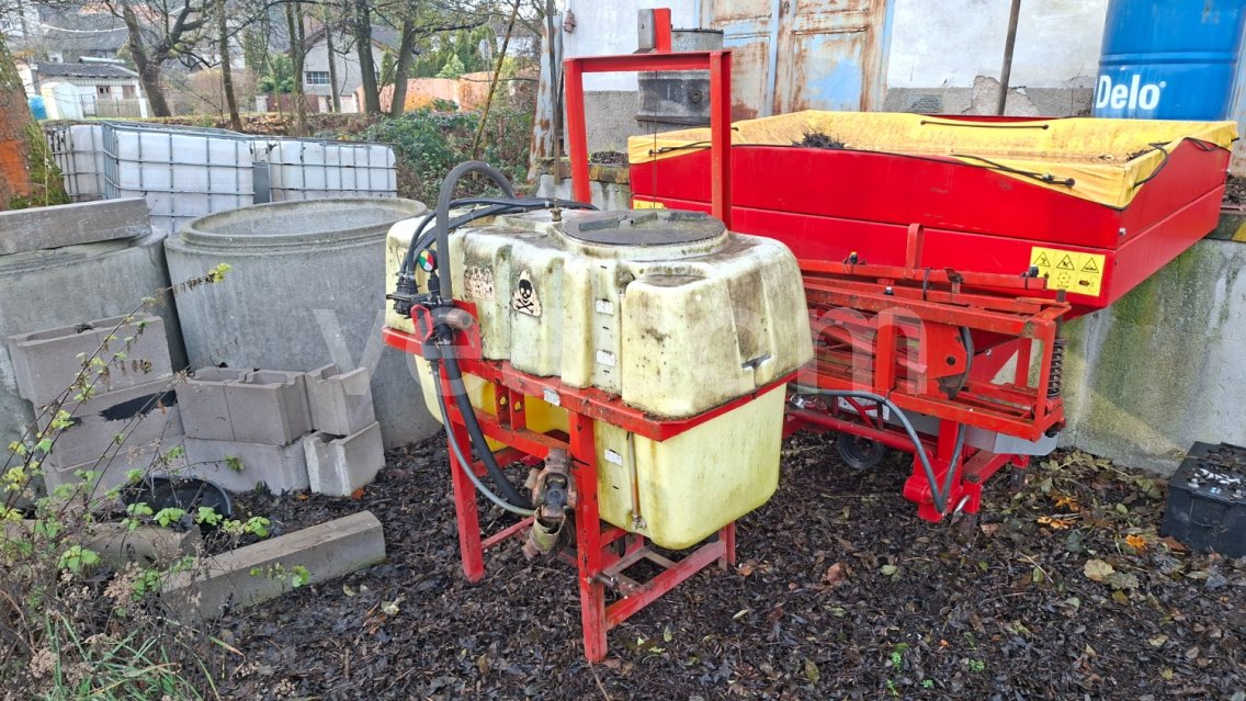 Online aukce:   POSTŘIKOVAČ JAR-MET