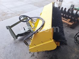 Online aukce: JOHN DEERE  60 BROOM