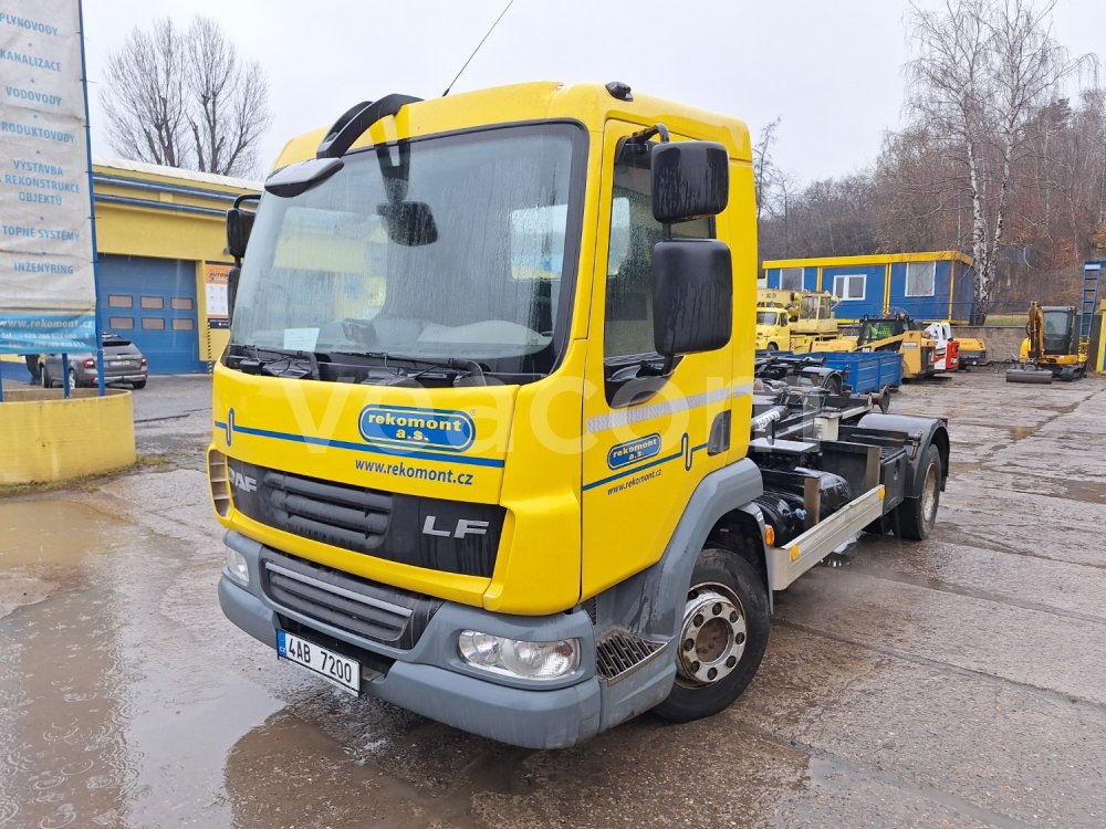 Online auction: DAF  FA LF 45.180