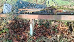 Online aukce:   PLUH