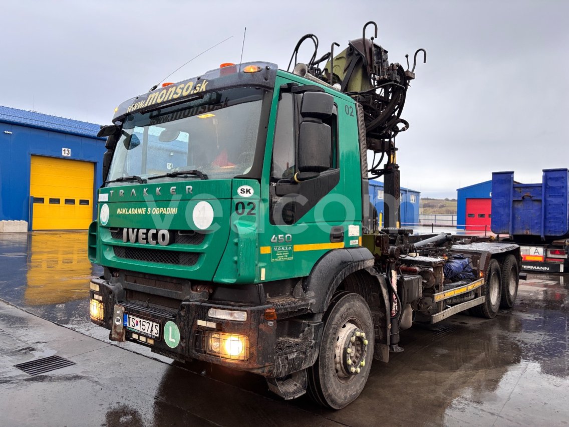 Online aukce: IVECO TRAKKER 450 6X4 + HR