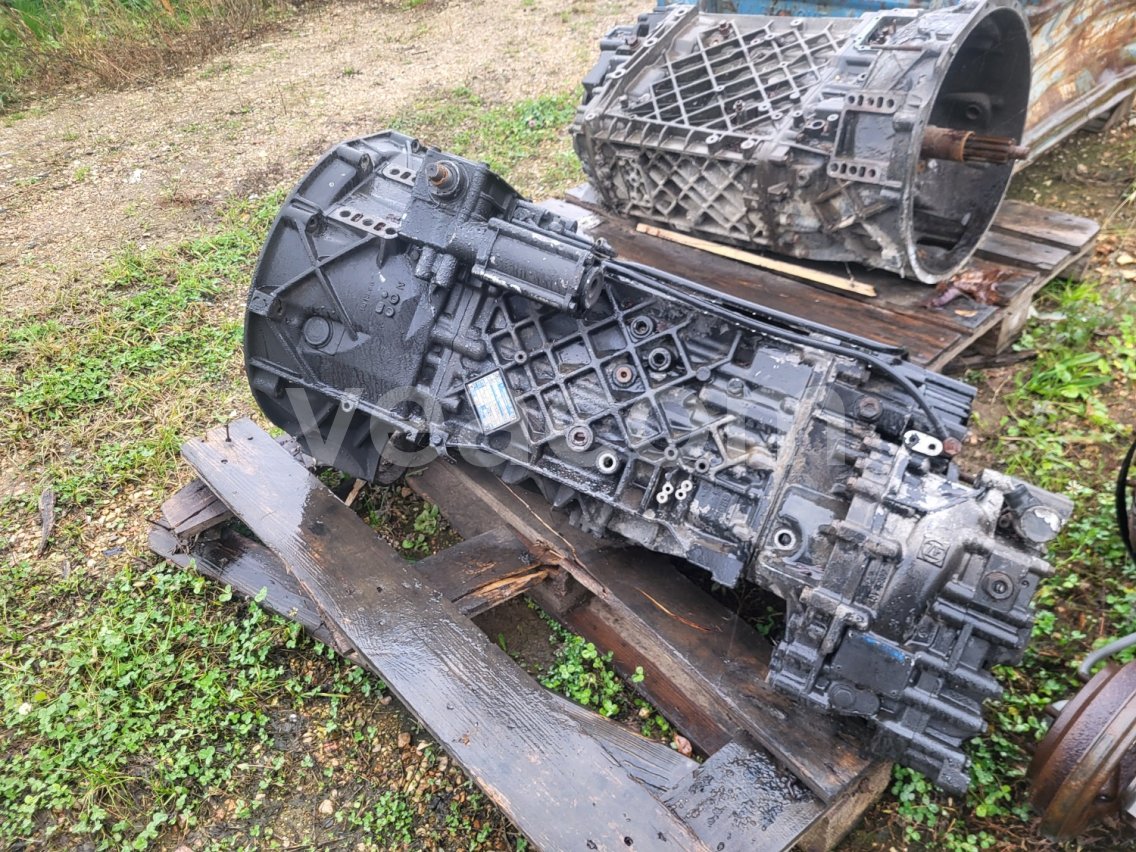 Online auction:   ZF NEW ECOSPLIT 16S2221TD