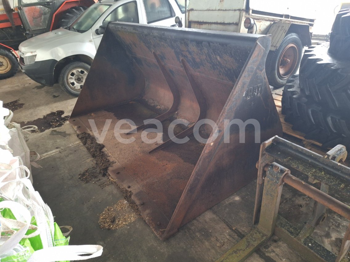 Online aukce:   ČELNÍ LOPATA