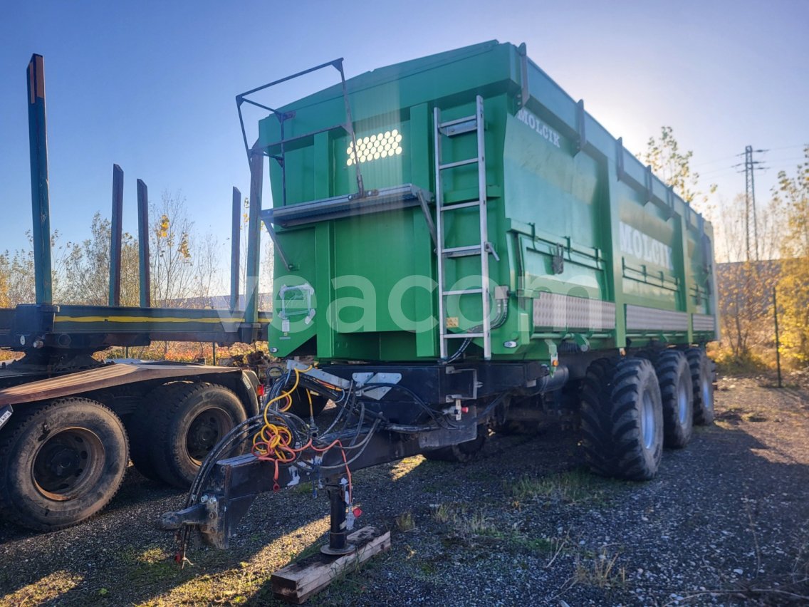 Online aukce:   MOLČIK TDK 33000