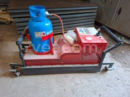 Online auction:   TPS-15 INFRAZÁŘIČ PRO OPRAVY ASFALTOVÝCH POVRCHŮ