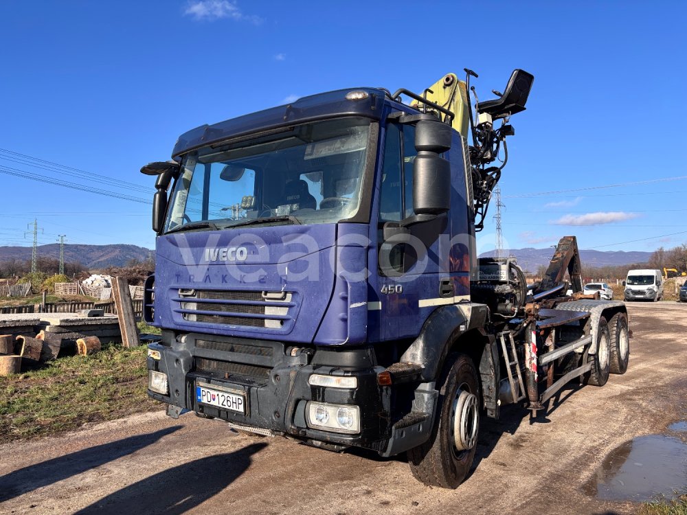 Online auction: IVECO  TRAKKER 450 6X4 + HR