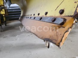 Online auction: MTM  2P 40-50