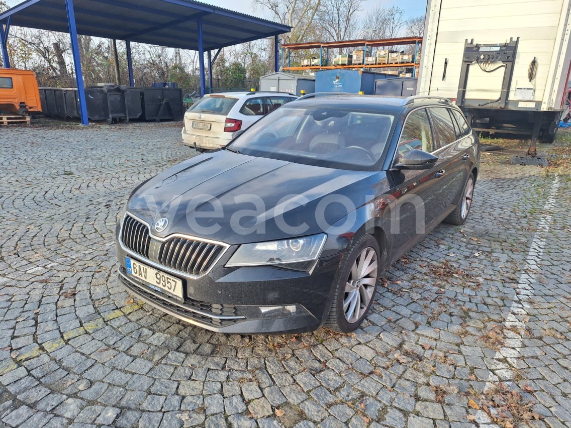 Online auction: ŠKODA  SUPERB