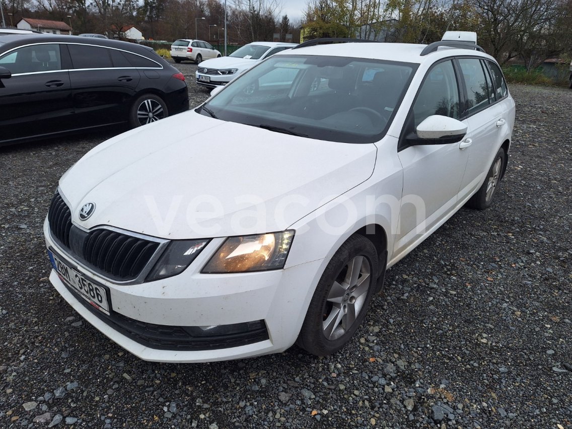 Online auction: ŠKODA  OCTAVIA