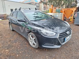 Online auction: HYUNDAI  I40