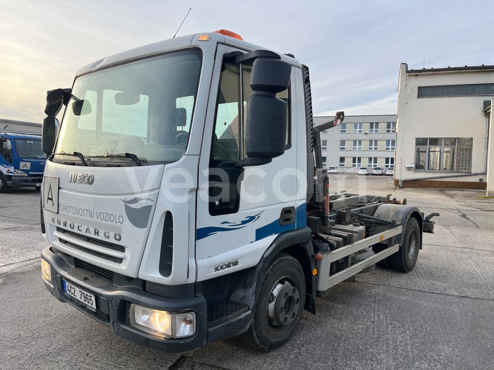 Online auction: IVECO  EUROCARGO 100E18 + HR