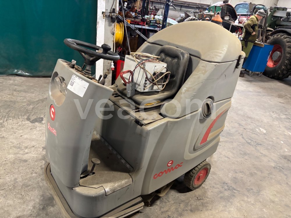 Интернет-аукцион:  COMAC FLEXY 85B