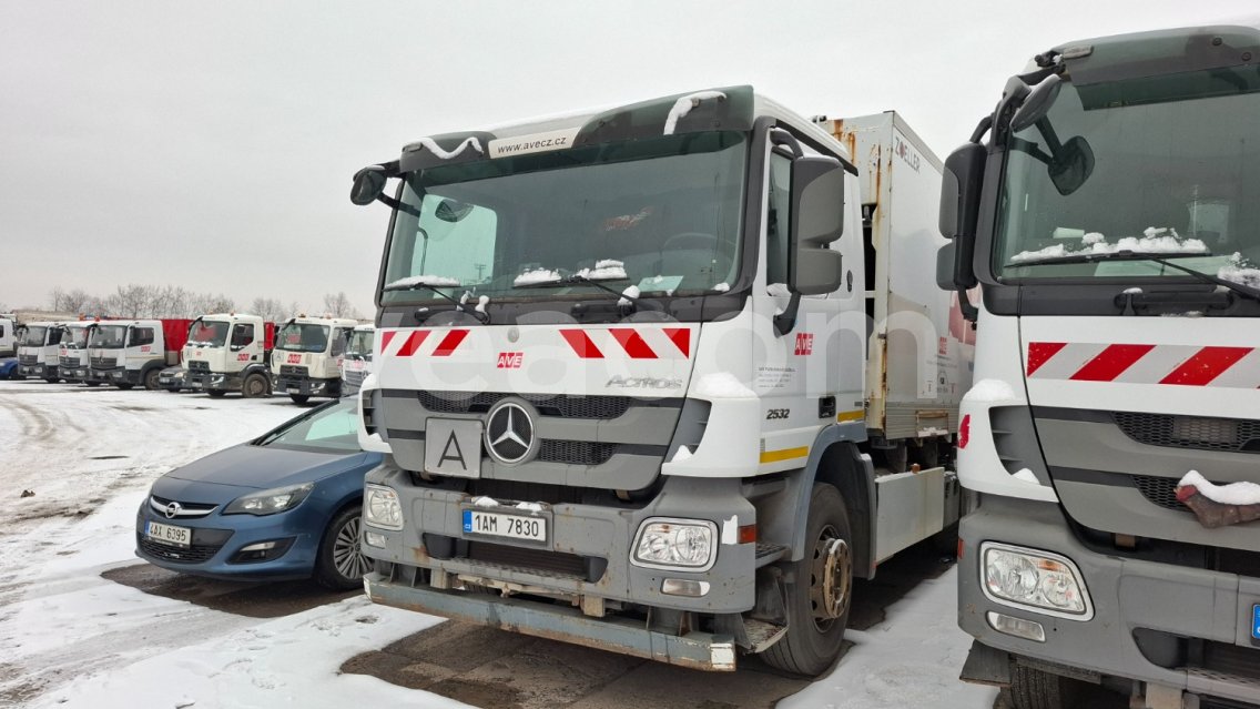 Online auction: MB  ACTROS 2532 L 6X2