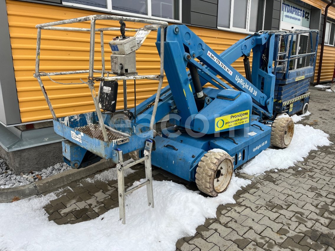 Online auction: UPRIGHT  AB38