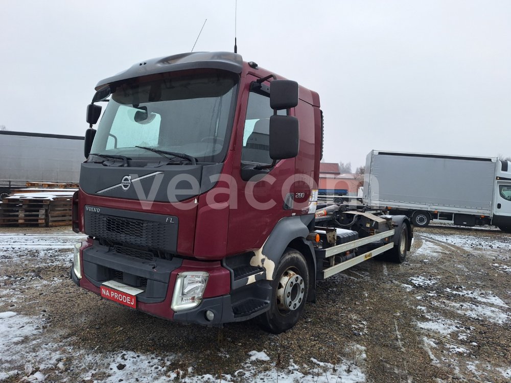 Online auction: VOLVO  FL 280