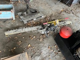 Online auction: STAVOSTROJ  VIBRAČNÍ LIŠTA STAVOSTROJ