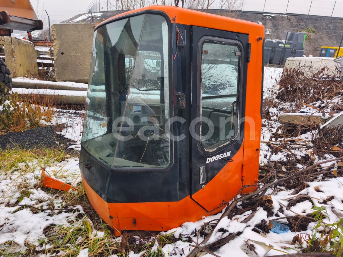 Online aukce: DOOSAN  KABINA