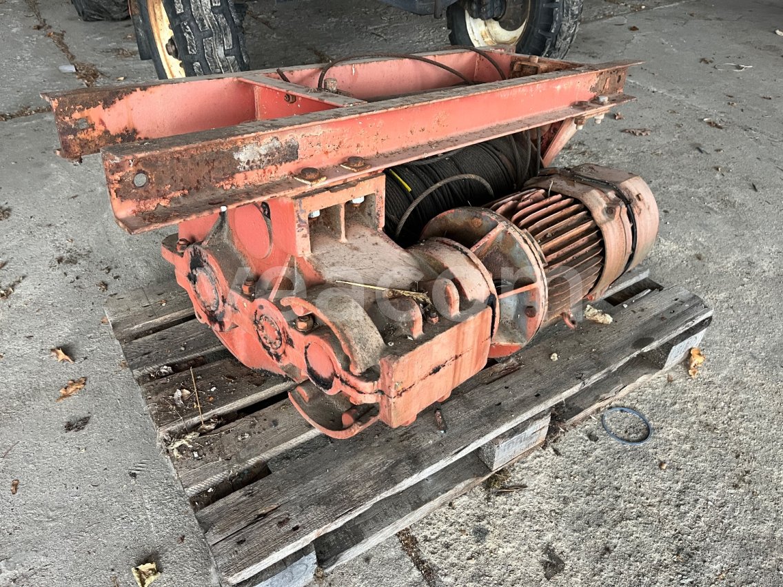 Online auction:   VRÁTEK