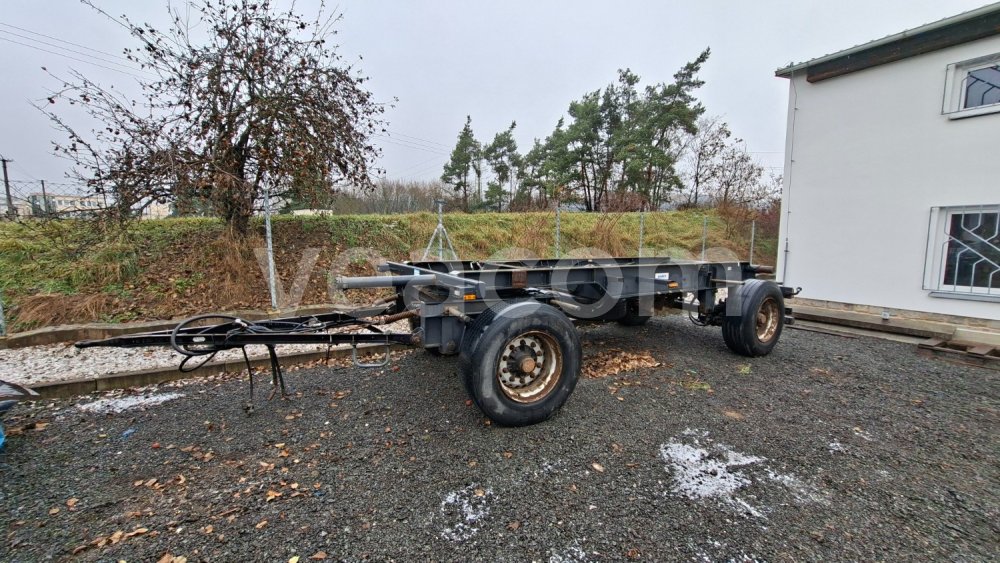 Aukcja internetowa: SVAN  TCH 18