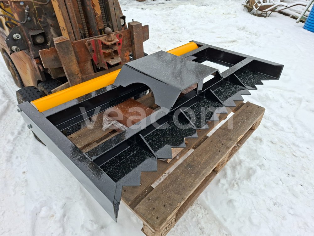 Online aukce:  RÁM NA ROVNÁNÍ A ÚPRAVU TERÉNU NA BAGR