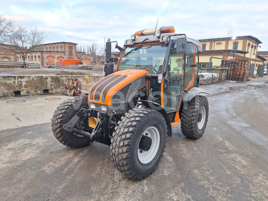 Інтернет-аукціон: REFORM  MOUNTY 100 V 4X4