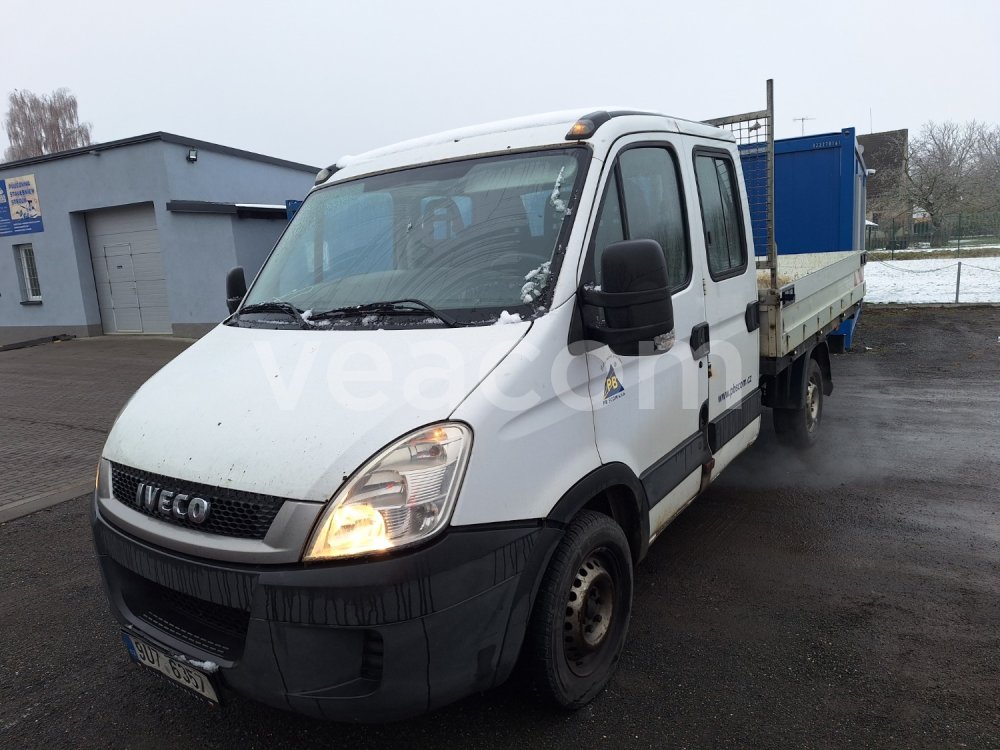 Online auction: IVECO  DAILY