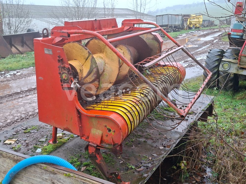 Online auction:  AGROMET Z 332 SBÍRACÍ ZAŘÍZENÍ