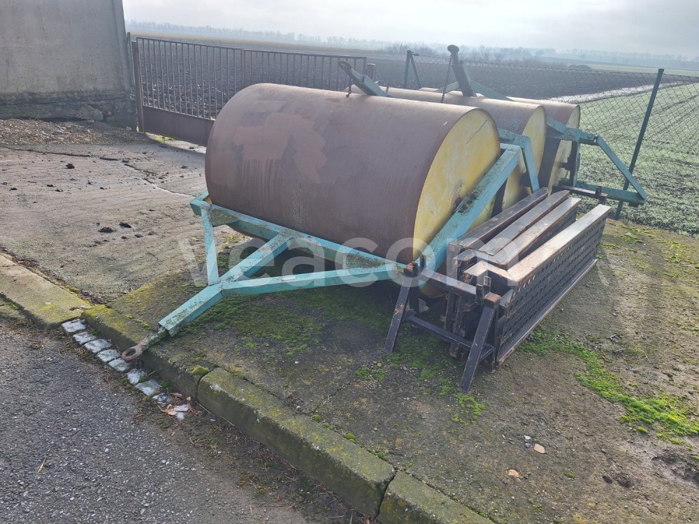 Online aukce:  PS 5-019  3-DÍLNÝ VÁLEC LUČNÍ