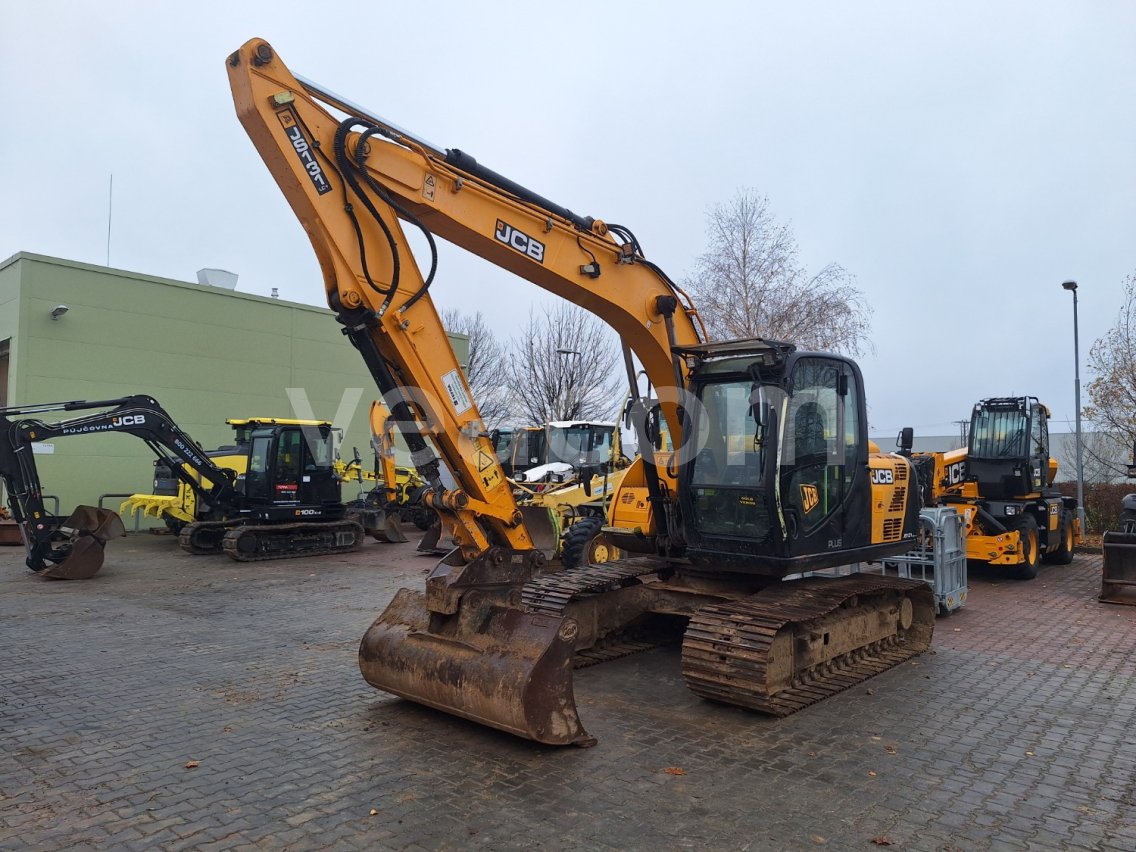 Интернет-аукцион: JCB  JS 131 LC +