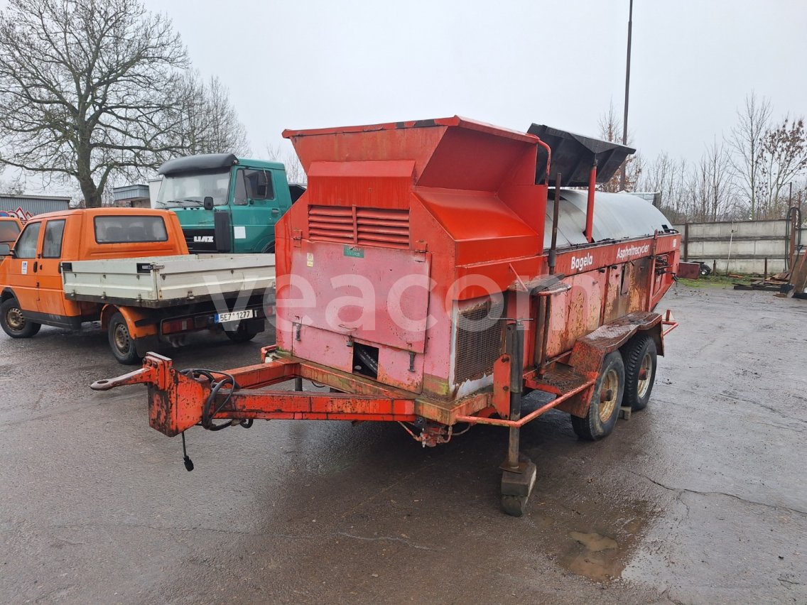 Online aukce: BAGELA  BA 10000