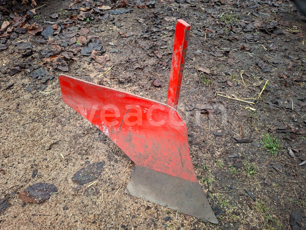 Online aukce:  JEDNOSTRANNÝ PLUH K VARI TERRA