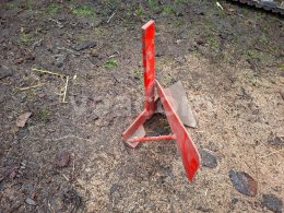 Online aukce:   JEDNOSTRANNÝ PLUH K VARI TERRA