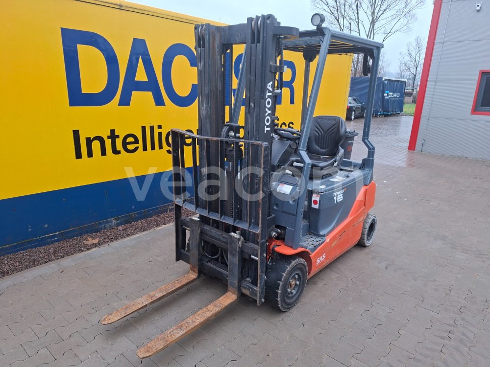 Online aukce: TOYOTA  8FBM16T